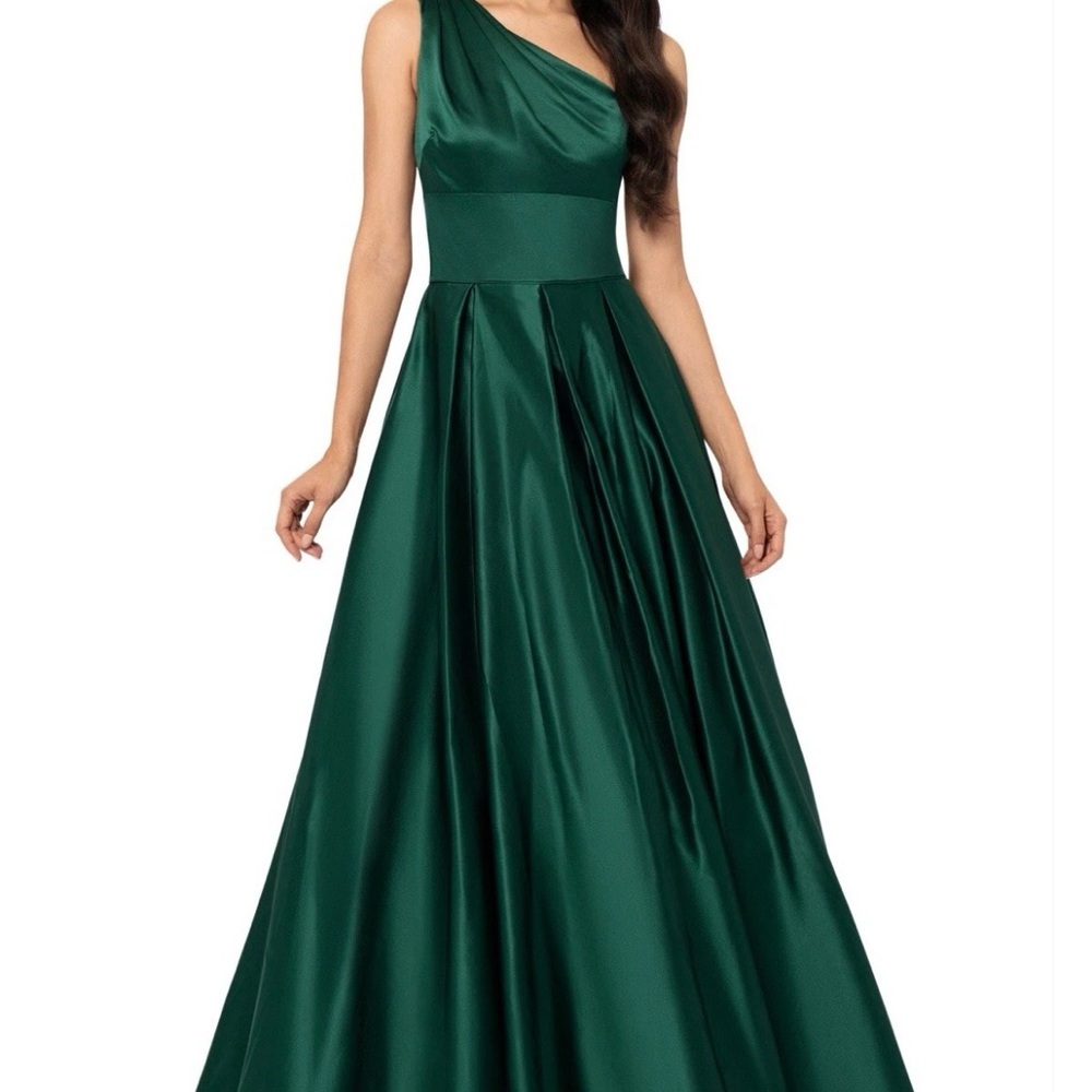 Blondie Nites One Shoulder Green Dress